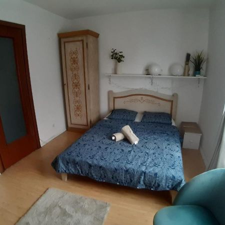 Luxury Piata Romana Center Leilighet Bucureşti Eksteriør bilde
