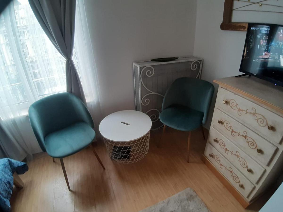 Luxury Piata Romana Center Leilighet Bucureşti Eksteriør bilde